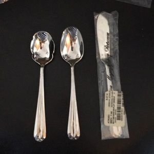 New Retroneu Deneauve 3 pc Stainless Flatware